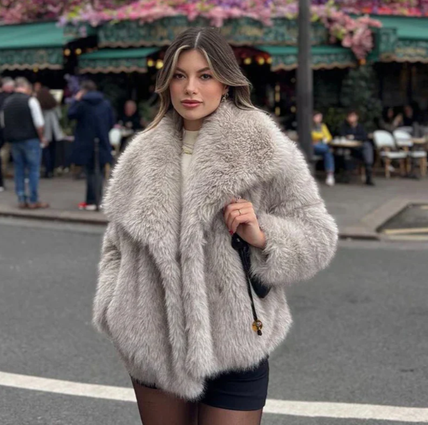 Veste Courte Chic en Fausse Fourrure Douce